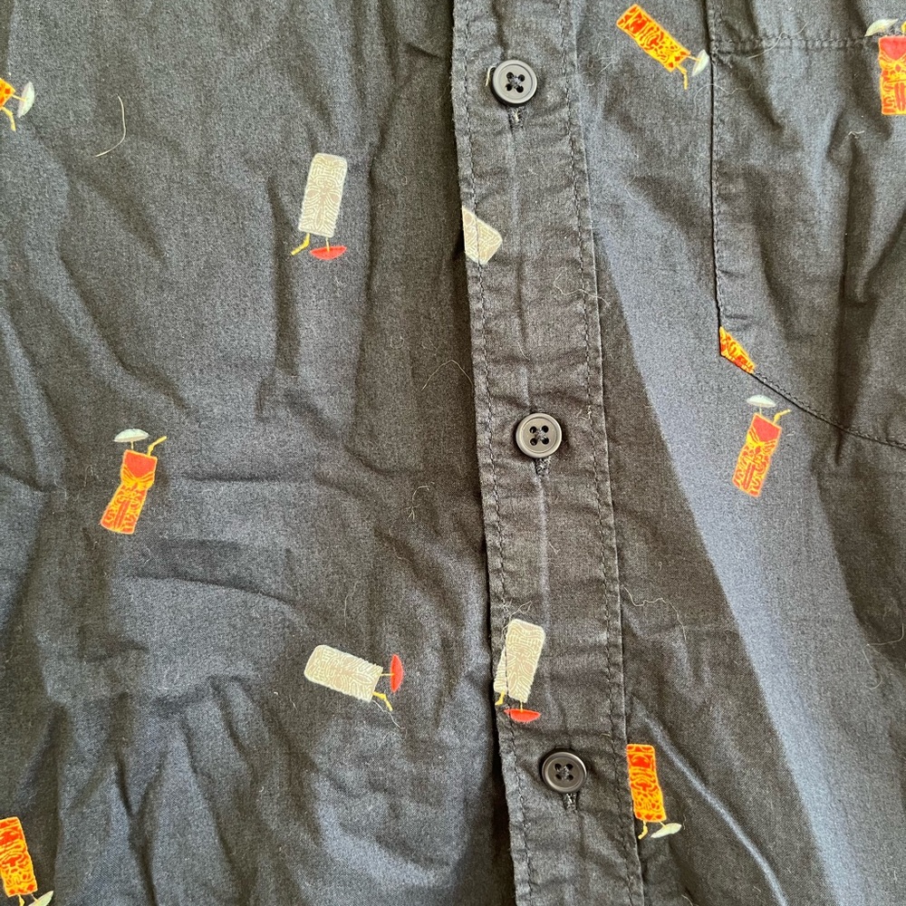 Button Down, Medium - Picture 2 of 4